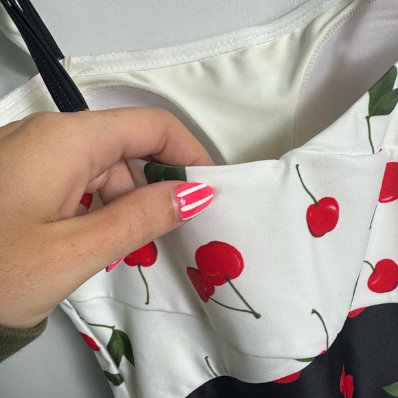 NWT Summersalt ruffle oasis Cherry Print One-Piece Swimsuit size 2 - Picture 3 of 7